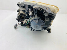Laden Sie das Bild in den Galerie-Viewer, Frontscheinwerfer Toyota Avensis 9922680008 Rechts Scheinwerfer Headlight SCH6136101965zl