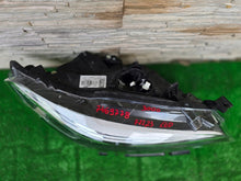 Laden Sie das Bild in den Galerie-Viewer, Frontscheinwerfer BMW 2 F22 F23 7469778 LED Rechts Scheinwerfer Headlight