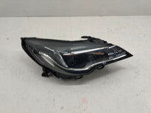 Laden Sie das Bild in den Galerie-Viewer, Frontscheinwerfer Opel Astra 39111144 Rechts Scheinwerfer Headlight SCH9237363957le