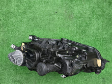 Laden Sie das Bild in den Galerie-Viewer, Frontscheinwerfer VW Polo 2G1941036L Rechts Scheinwerfer Headlight SCH3446898849et