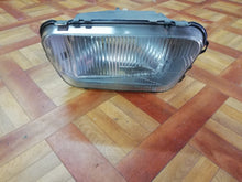 Laden Sie das Bild in den Galerie-Viewer, Frontscheinwerfer Audi 100 Rechts Scheinwerfer Headlight