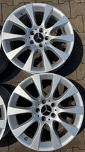 Laden Sie das Bild in den Galerie-Viewer, 4x Alufelge 18 Zoll 8.0" 5x112 56ET Glanz Silber A1664010602 Mercedes-Benz FEL1496159863gr