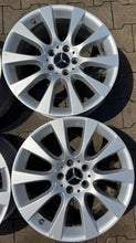 Load image into Gallery viewer, 4x Alufelge 18 Zoll 8.0" 5x112 56ET Glanz Silber A1664010602 Mercedes-Benz FEL1496159863gr