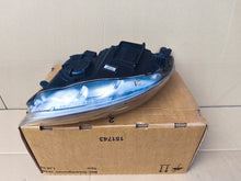 Laden Sie das Bild in den Galerie-Viewer, Frontscheinwerfer Ford Focus III BM51-13W029-AK Rechts Scheinwerfer Headlight SCH5230495188ka