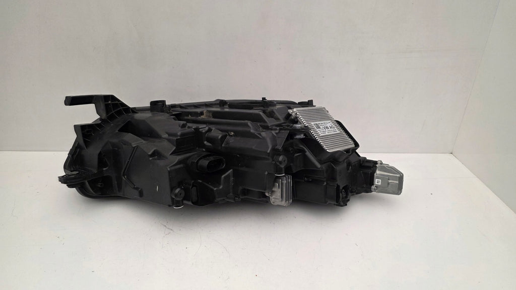 Frontscheinwerfer Skoda Octavia IV 5E4941015B LED Ein Stück (Rechts oder Links) SCH4463924760ex