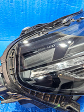 Laden Sie das Bild in den Galerie-Viewer, Frontscheinwerfer BMW 2 G42 1216518000712 LED Rechts Scheinwerfer Headlight SCH9605830364qd