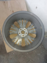 Load image into Gallery viewer, 1x Alufelge 17 Zoll 6.5" 5x114.3 Toyota C-Hr Rim Wheel FEL3320948449kr