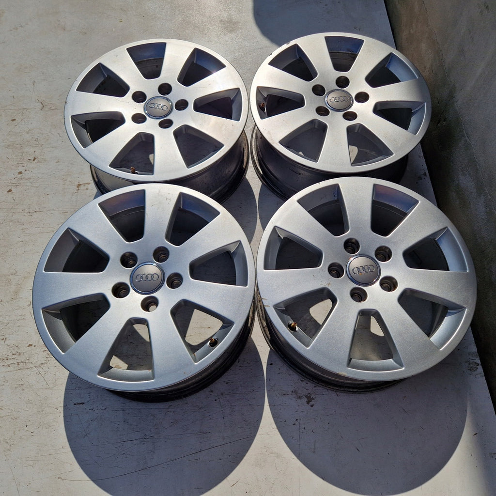 4x Alufelge 16 Zoll 6.5" 5x112 50ET 8P0601025A Audi A3 Rim Wheel