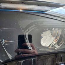Laden Sie das Bild in den Galerie-Viewer, Frontscheinwerfer Mercedes-Benz Eqa A2439068900 Links Scheinwerfer Headlight SCH8116674061ma