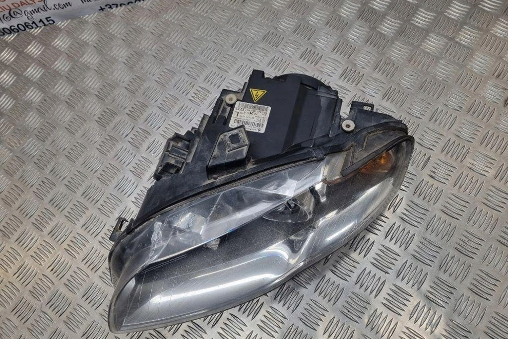 Frontscheinwerfer Audi A4 Avant 8E0941029AS Ein Stück (Rechts oder Links)