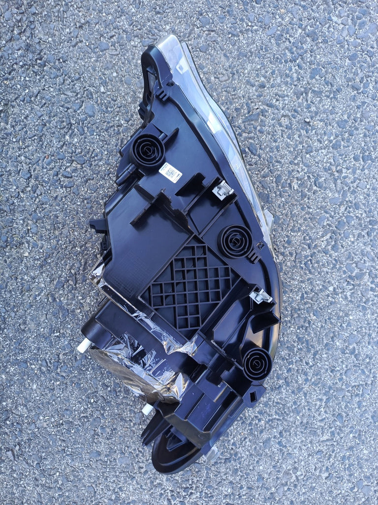 Frontscheinwerfer BMW 2 F22 F23 63117304465 LED Links Scheinwerfer Headlight SCH8140247206zg