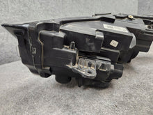 Load image into Gallery viewer, Frontscheinwerfer Opel Crossland X 462161423 LED Rechts Scheinwerfer Headlight SCH4819716145rm