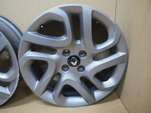 Laden Sie das Bild in den Galerie-Viewer, 1x Alufelge 17 Zoll 6.5&quot; 4x100 40ET 403005727R Renault Clio IV Captur 1