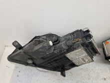 Load image into Gallery viewer, Frontscheinwerfer VW Passat Ein Stück (Rechts oder Links) Scheinwerfer Headlight