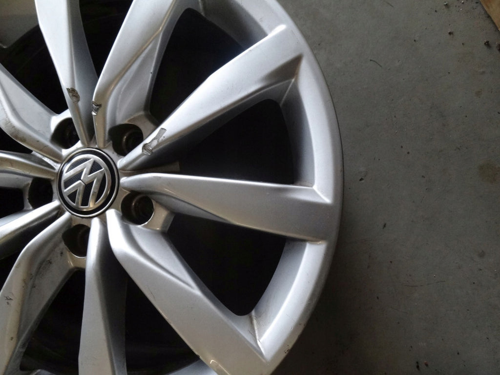 1x Alufelge 17 Zoll 7.0" 5x112 49ET Glanz Silber 5G0601025BF VW Rim Wheel FEL1638693552ke