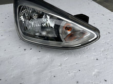 Laden Sie das Bild in den Galerie-Viewer, Frontscheinwerfer Hyundai I10 92102-B9000 Rechts Scheinwerfer Headlight