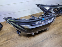 Load image into Gallery viewer, Frontscheinwerfer Toyota Rav V 4 Rechts Scheinwerfer Headlight SCH5707781388by