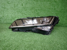 Laden Sie das Bild in den Galerie-Viewer, Frontscheinwerfer Skoda Superb III 3V1941015D LED Links Scheinwerfer Headlight
