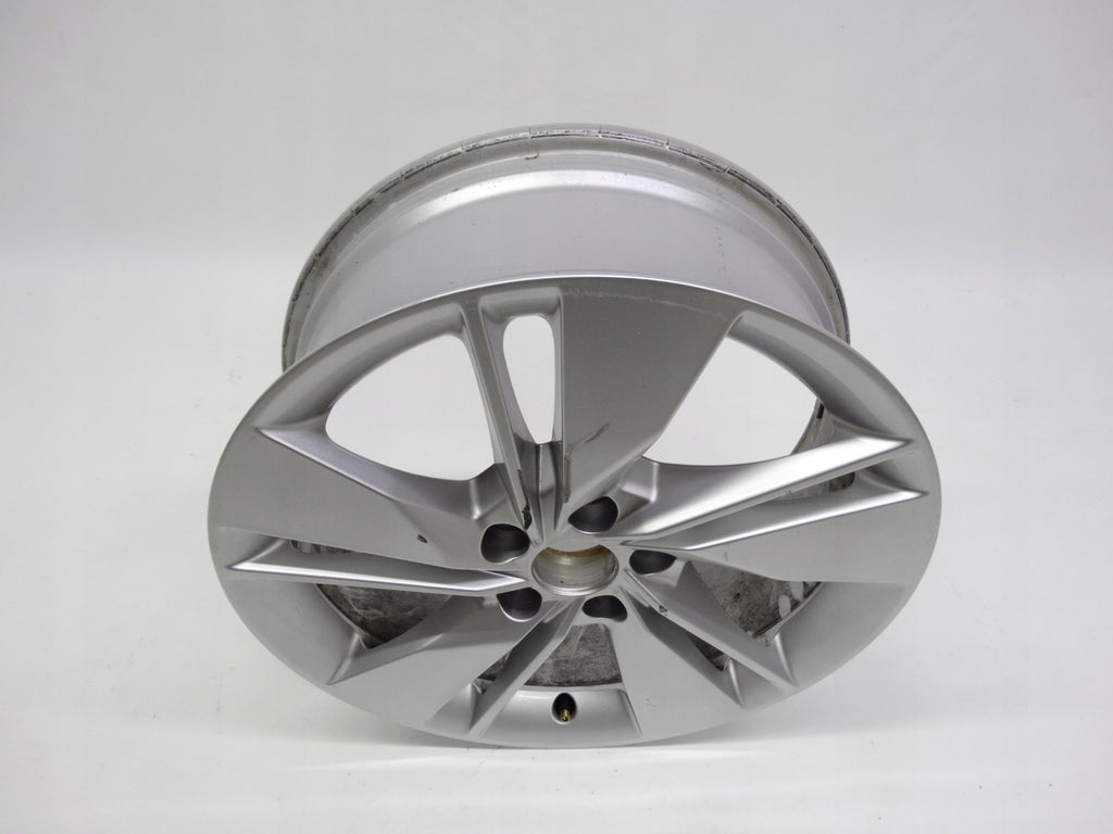 1x Alufelge 18 Zoll 7.0" 5x112 45ET Glanz Silber 81A601025 Audi Q2 Rim Wheel FEL2331826277nq