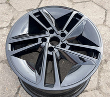 Load image into Gallery viewer, 1x Alufelge 21 Zoll 11.5" 5x130 66ET Glanz 4J3601025AD Audi E-Tron Gt Rim Wheel FEL4302002151vm