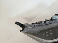 Laden Sie das Bild in den Galerie-Viewer, Frontscheinwerfer Toyota Yaris Cross OD-312 Full LED Rechts Headlight SCH2045760880zl