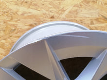 Load image into Gallery viewer, 1x Alufelge 17 Zoll 7.0&quot; 5x112 46ET 5E3601025 Skoda Octavia Rim Wheel