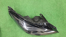 Laden Sie das Bild in den Galerie-Viewer, Frontscheinwerfer Opel Astra 39195689 FULL LED Rechts Scheinwerfer Headlight