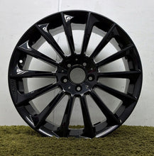 Laden Sie das Bild in den Galerie-Viewer, 1x Alufelge 19 Zoll 8.5" 5x112 43ET Glanz Schwarz Mercedes-Benz Cla X118 C118 FEL5114680276ga