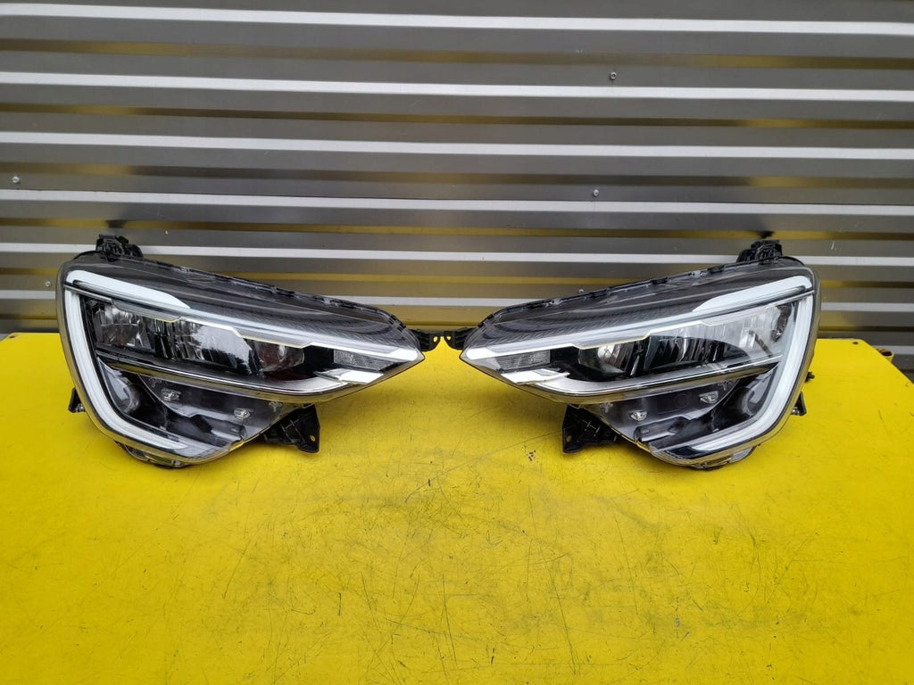 Frontscheinwerfer Renault Arkana 260602566R 260102483R LED Rechts oder Links