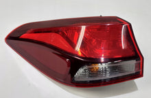 Laden Sie das Bild in den Galerie-Viewer, Frontscheinwerfer Hyundai I30 Kombi 92401-G4200 Links Scheinwerfer Headlight