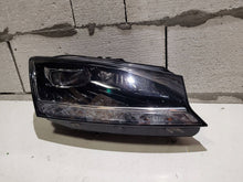 Laden Sie das Bild in den Galerie-Viewer, Frontscheinwerfer Skoda Fabia III 6V1941016F LED FALSE Scheinwerfer Headlight SCH2989347681zl