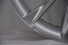 Load image into Gallery viewer, 1x Alufelge 18 Zoll 8.5" 5x112 29ET Glanz Silber 8T0601025CA Audi Rim Wheel FEL3490522618lz