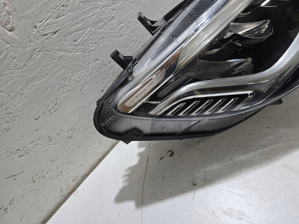 Frontscheinwerfer Mercedes-Benz Sprinter A9109065100 Rechts Headlight SCH8643406142pg