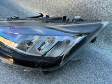 Laden Sie das Bild in den Galerie-Viewer, Frontscheinwerfer Seat I Ibiza V 6F1941005F Links Scheinwerfer Headlight SCH8635355314dy