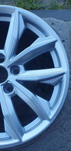 Load image into Gallery viewer, 1x Alufelge 17 Zoll 7.0" 5x112 34ET Glanz Silber 80A601025J Audi Rim Wheel FEL4444291179rz