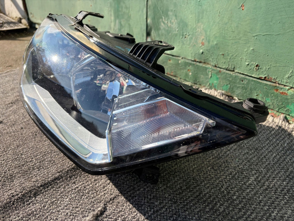 Frontscheinwerfer Audi A1 82A941004 90106038 Rechts Scheinwerfer Headlight SCH7423762987dt