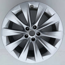 Laden Sie das Bild in den Galerie-Viewer, 1x Alufelge 20 Zoll 10.0" 5x120 35ET Glanz Silber 1027225-00-A Tesla X Rim Wheel FEL9298271391de