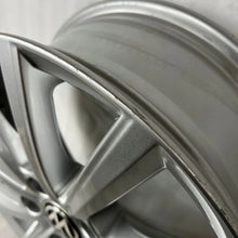 Load image into Gallery viewer, 1x Alufelge 16 Zoll 6.0" 5x112 48ET Glanz Silber 5G0071496B VW Golf I Rim Wheel FEL4712979044ls
