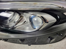 Laden Sie das Bild in den Galerie-Viewer, Frontscheinwerfer Mercedes-Benz W177 A1779064703 LED Links Headlight SCH7846802837ko
