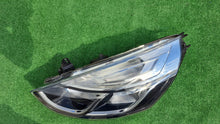 Laden Sie das Bild in den Galerie-Viewer, Frontscheinwerfer Renault Clio 260608367R Links Scheinwerfer Headlight