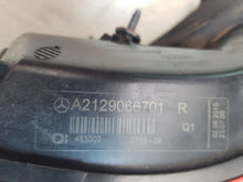 Laden Sie das Bild in den Galerie-Viewer, Rückleuchte Mercedes-Benz W212 A2129066701 Rechts Rearlight