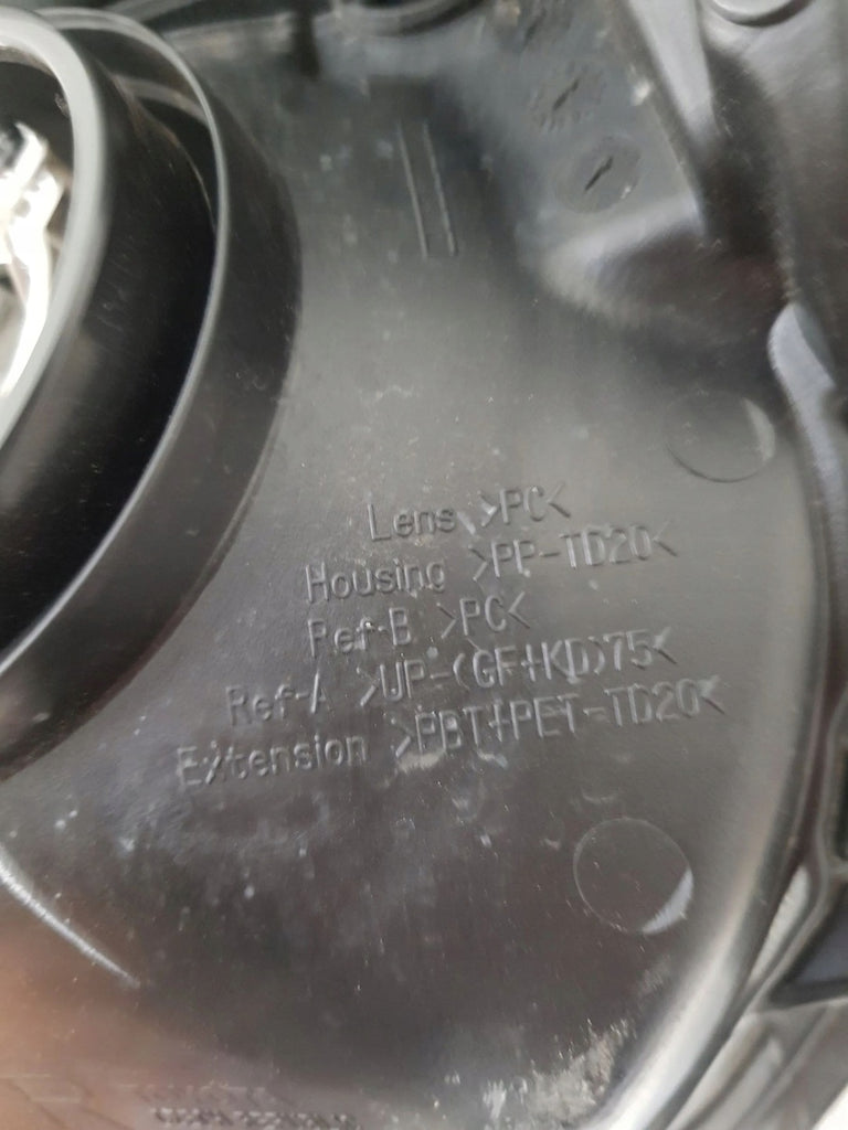 Frontscheinwerfer Toyota Yaris Rechts Scheinwerfer Headlight