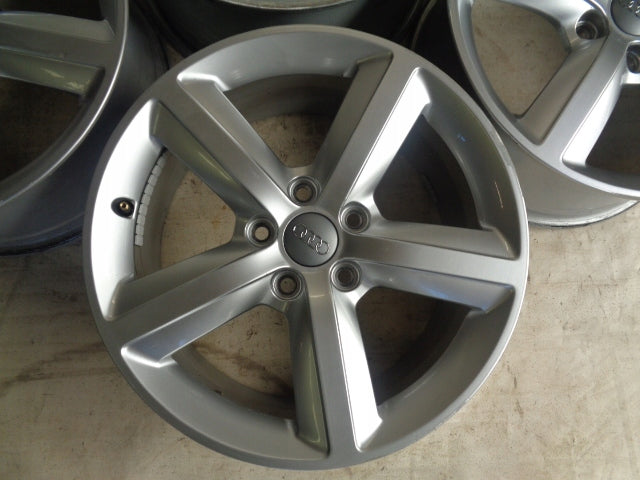 4x Alufelge 17 Zoll 7.5" 5x112 56ET Glanz Silber 8P0601025AL Audi A3 Rim Wheel