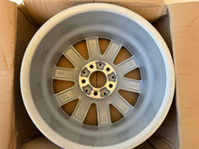 Load image into Gallery viewer, 1x Alufelge 16 Zoll 2464010500 Mercedes-Benz W246 W242 Rim Wheel FEL9164157977yx