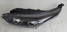 Laden Sie das Bild in den Galerie-Viewer, Frontscheinwerfer Kia Ceed 92101-J7500 Full LED Ein Stück (Rechts oder Links)
