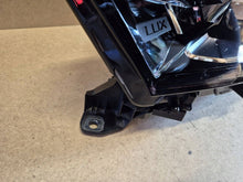 Laden Sie das Bild in den Galerie-Viewer, Frontscheinwerfer Opel Mokka Links Scheinwerfer Headlight SCH6733708673wx