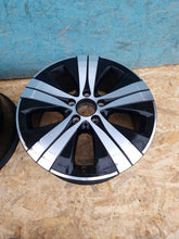 Laden Sie das Bild in den Galerie-Viewer, 1x Alufelge 17 Zoll 7.0" 5x112 2064014100 Mercedes-Benz W206 Rim Wheel FEL5407981446hz
