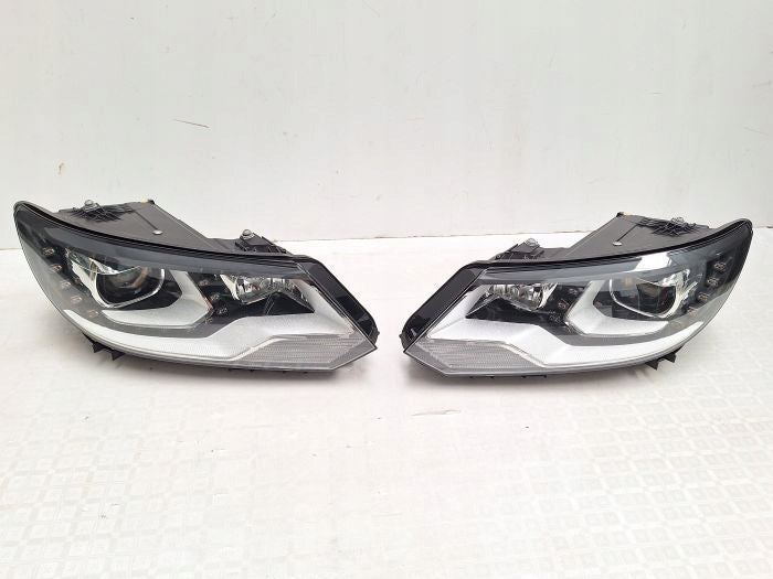 Frontscheinwerfer VW Tiguan 5N1941033B 5N1941034B LED Ein Satz Headlight