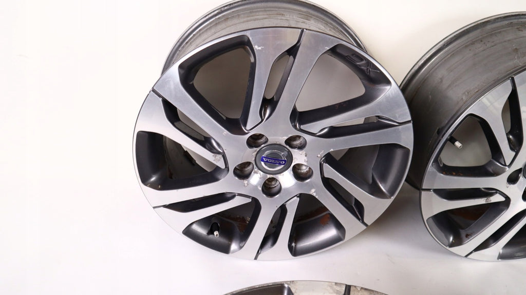 4x Alufelge 17 Zoll 7.5" 5x108 55ET Glanz Schwarz 31302112 Volvo Xc60 I FEL8992264853br