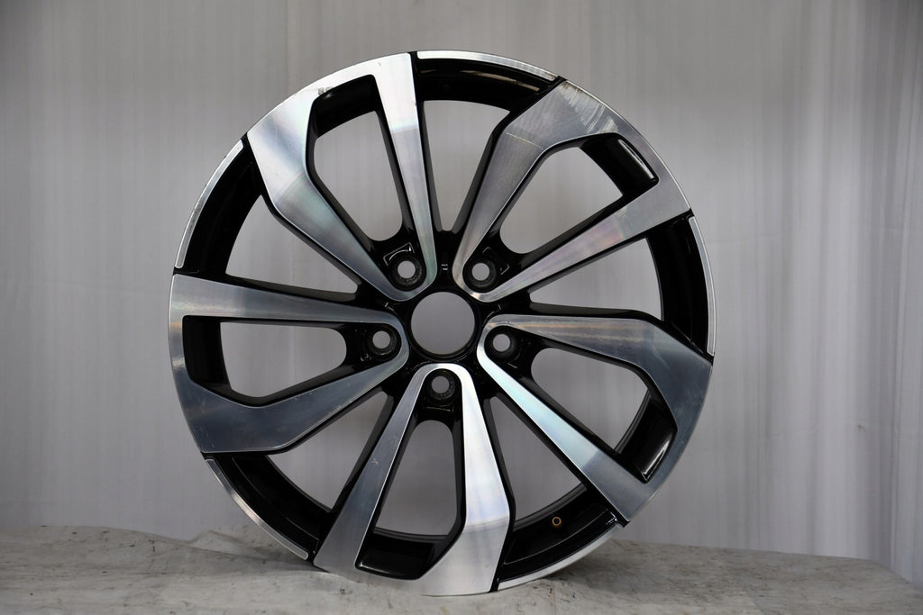 1x Alufelge 17 Zoll 7.0" 5x112 45ET Glanz 2GA601025AC VW Rim Wheel FEL6070599745gd